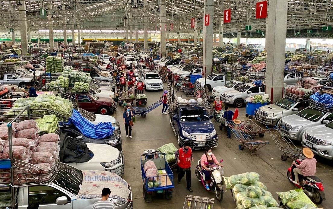 ตลาดสี่มุมเมือง ตอกย้ำ “อาคารรถผัก” ใหญ่และทันสมัยที่สุดในไทย เพิ่มช่องทางขาย ช่วยเกษตรกรฝ่าวิกฤตโควิด-19 ชูสินค้าคุณภาพดี-ราคายุติธรรม