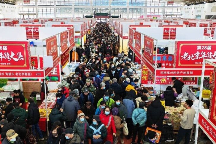 พี่ใหญ่คึกคัก ค้าขายครึกครื้น รวมภาพบรรยากาศตรุษจีนแดนมังกร 2024